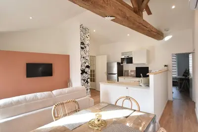 Cuisine ou kitchenette dans l'établissement Cozy appartement