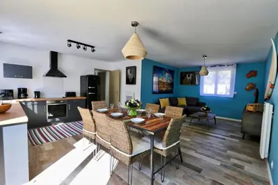 Cuisine ou kitchenette dans l'établissement Villa Hawaï - Domaine Le Sherwood