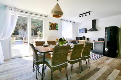 Cuisine ou kitchenette dans l'établissement Villa Hawaï - Domaine Le Sherwood