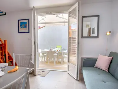 Coin salon dans l'établissement Holiday Home Sam-Suffi by Interhome