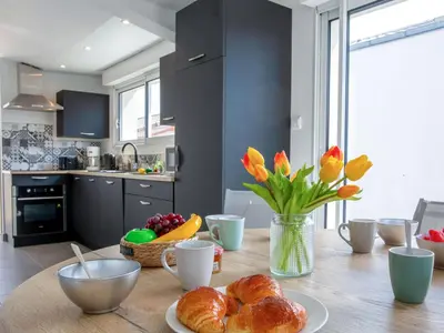 Cuisine ou kitchenette dans l'établissement Holiday Home L'Effet Mer by Interhome