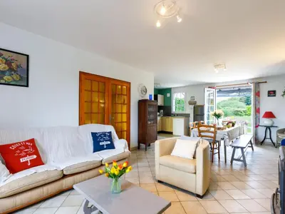 Coin salon dans l'établissement Holiday Home L'Horizon by Interhome