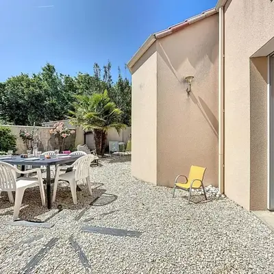 Holiday Home Les Embruns by Interhome