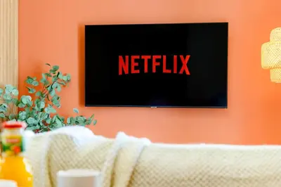 Télévision ou salle de divertissement dans l'établissement La suite Bohème Marrakech