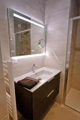 Salle de bains dans l'établissement T2 neuf haut standing Pornichet proche mer