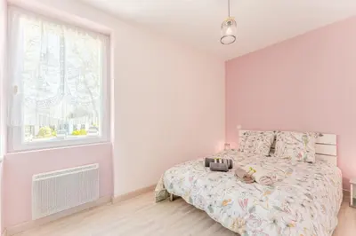 Un ou plusieurs lits dans un hébergement de l'établissement La Maison de Retz - 400m centre - Jardin