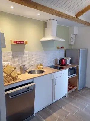 Cuisine ou kitchenette dans l'établissement Gîte rural calme et bien situé