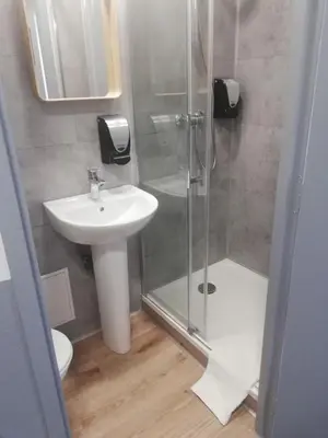Salle de bains dans l'établissement hôtel BEAUTOUR