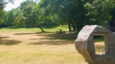 Jardin de l'établissement Charme de l ancien et confort moderne