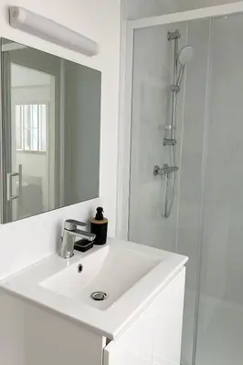 Salle de bains dans l'établissement Studio Cosy - Doutre Centre Angers
