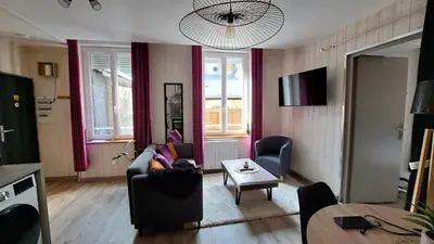 Télévision ou salle de divertissement dans l'établissement Apartment in Downtown