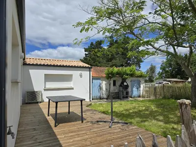 Jardin de l'établissement Le Petit Pre
