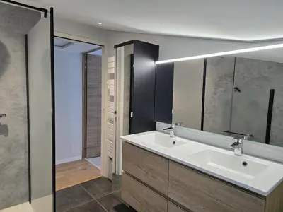Salle de bains dans l'établissement Le Petit Pre