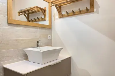 Salle de bains dans l'établissement Villa Tanzanie - Domaine Le Sherwood
