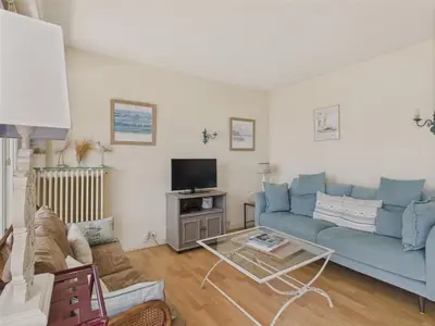 Télévision ou salle de divertissement dans l'établissement Vue mer - Appart pour 4 - Grand balcon