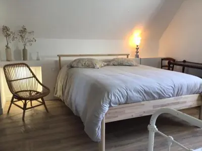 Un ou plusieurs lits dans un hébergement de l'établissement Appartement privatif étage maison - 2 chambres - 5 couchages - Jardin