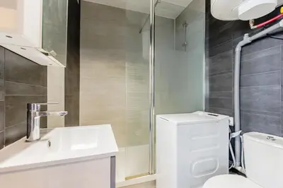 Salle de bains dans l'établissement Le Cocon Vendéen - Vue Mer