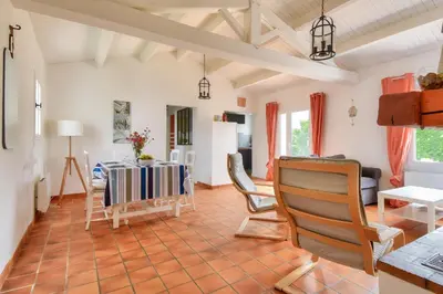 Coin salon dans l'établissement Jardin - Centre Noirmoutier - Maison pour 4