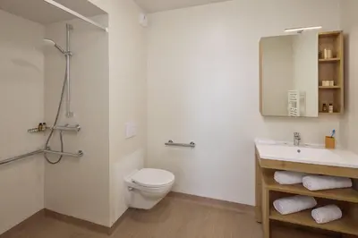 Salle de bains dans l'établissement Quality Aparthotel Cholet