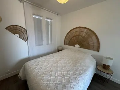Un ou plusieurs lits dans un hébergement de l'établissement Logement proche Aéroport Nantes