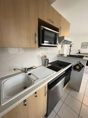 Cuisine ou kitchenette dans l'établissement Résidence Villa Médicis - PORNICHET Appartement proche plage MAE-1023