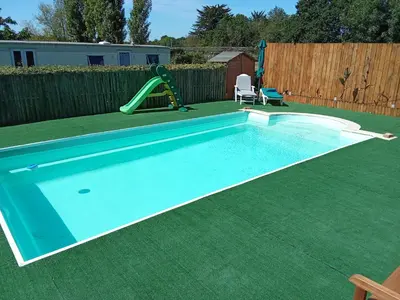 Piscine de l'établissement Le Gîte Vert ou située à proximité