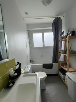 Salle de bains dans l'établissement Appartement