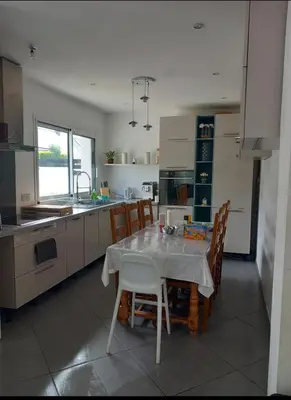 Cuisine ou kitchenette dans l'établissement Charming house between city and countryside