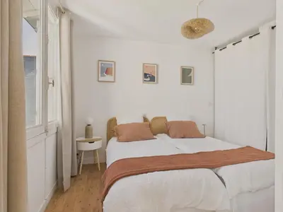 Un ou plusieurs lits dans un hébergement de l'établissement Vue mer - Appart pour 2 adultes et 1 enfant