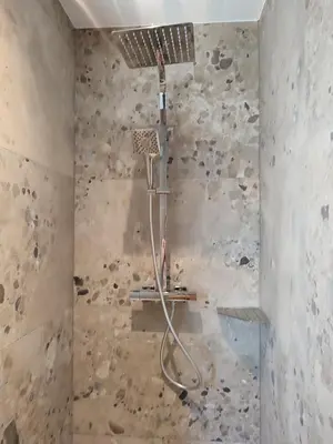 Salle de bains dans l'établissement Gîte LogisNoues