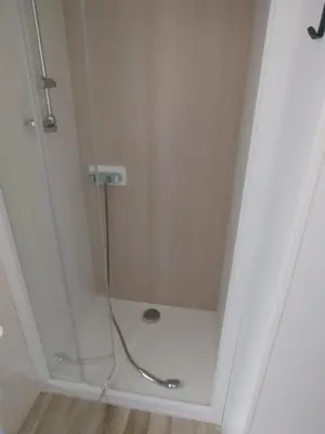 Salle de bains dans l'établissement Mobil-home 40m2