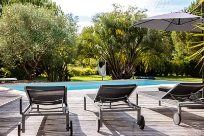 Piscine de l'établissement Villa Markaly ou située à proximité