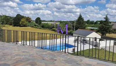 Piscine de l'établissement Villa Manosque ou située à proximité
