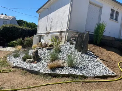 Jardin de l'établissement Maison spacieuse et agréable à 200m de la mer
