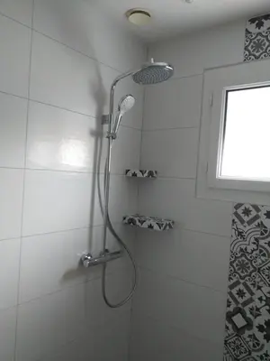 Salle de bains dans l'établissement Chambres au calme chez l habitant à Champtoceaux près de Oudon
