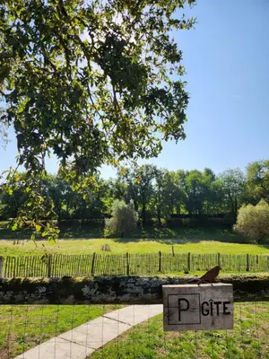 Jardin de l'établissement Gîte La Loge Ligeron