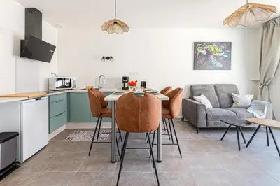 Cuisine ou kitchenette dans l'établissement Retz et Rivage