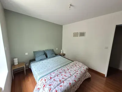 Un ou plusieurs lits dans un hébergement de l'établissement Maison de Gare, 8 personnes, 20 min PUY du F