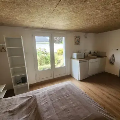Chambre avec cuisine et sdb privative