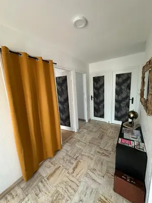 Télévision ou salle de divertissement dans l'établissement Maison où il fait bon vivre !