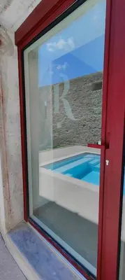 Piscine de l'établissement Relais de la Clartière ou située à proximité