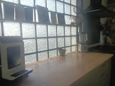 Cuisine ou kitchenette dans l'établissement Maison au calme en bord de mer
