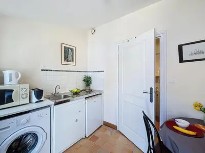 Cuisine ou kitchenette dans l'établissement Holiday Home Le Sandier-2 by Interhome