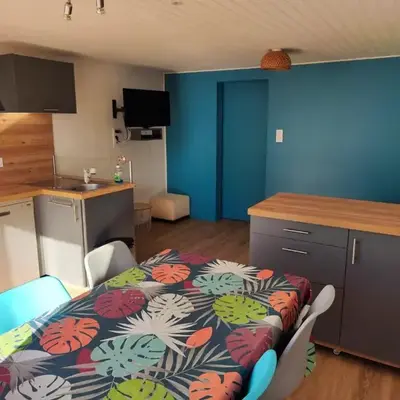 Appartement rénové avec terrasse très bien situé