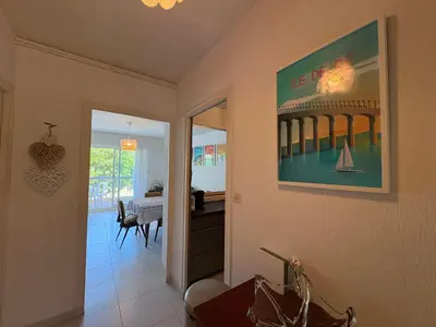Plan de l'établissement Bel appartement à St Jean de Monts avec balcon et parking, proche plage et commerces - FR-1-323-585