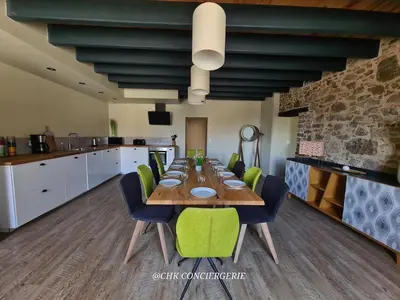 Cuisine ou kitchenette dans l'établissement Maison de campagne HDH - Charme et moderne - Proche du Puy duFou