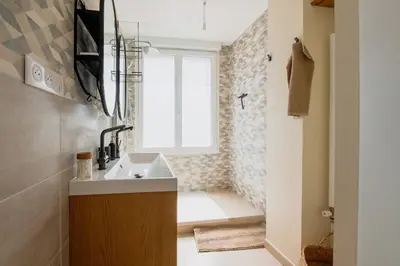 Salle de bains dans l'établissement Nuage De Lin - Charme naturel, proche gare