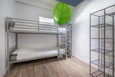 Un ou plusieurs lits dans un hébergement de l'établissement Maison de bourg pour 4 à 500m de la mer