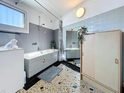 Salle de bains dans l'établissement Holiday Home Les Volets Bleus by Interhome
