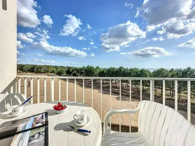 Balcon ou terrasse dans l'établissement Studio Mer & Soleil-3 by Interhome